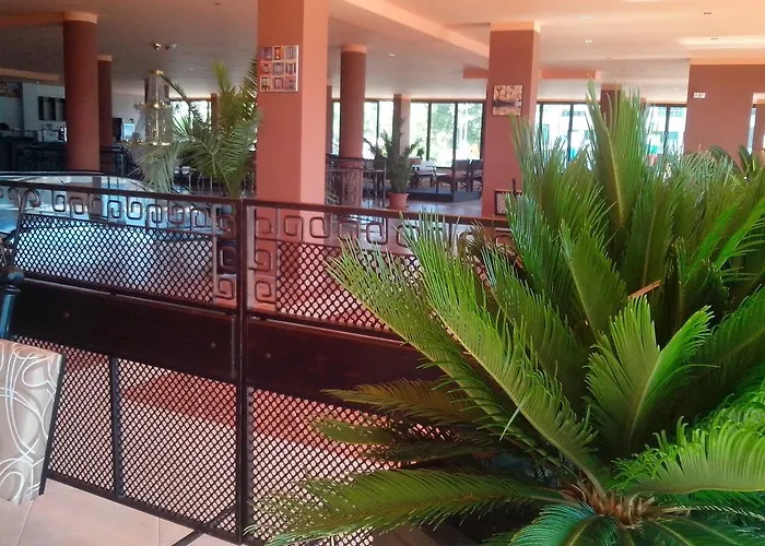 La Piazza & Апартхотел 4*