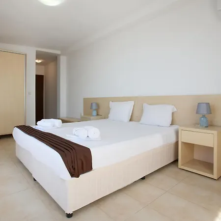 La Piazza & 3* Primorsko