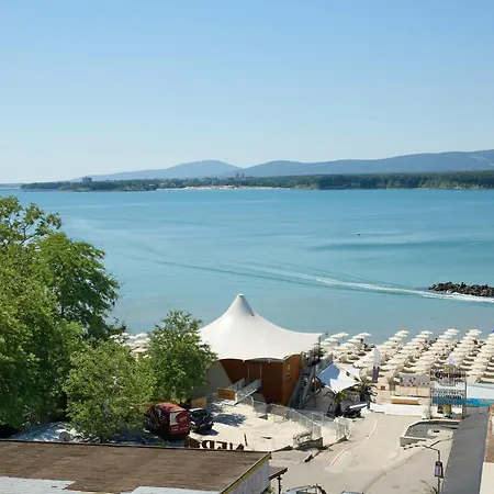 La Piazza & 3* Primorsko