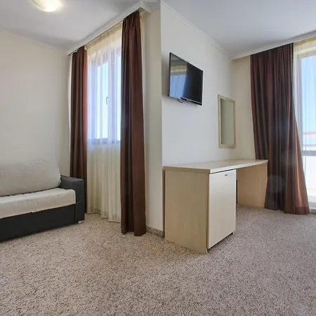 La Piazza & Apart Otel Primorsko