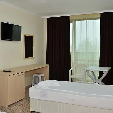 La Piazza & 3* Primorsko